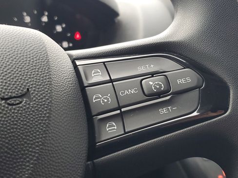 Used 2025 RAM ProMaster 2500 w/ Convenience Group image 12