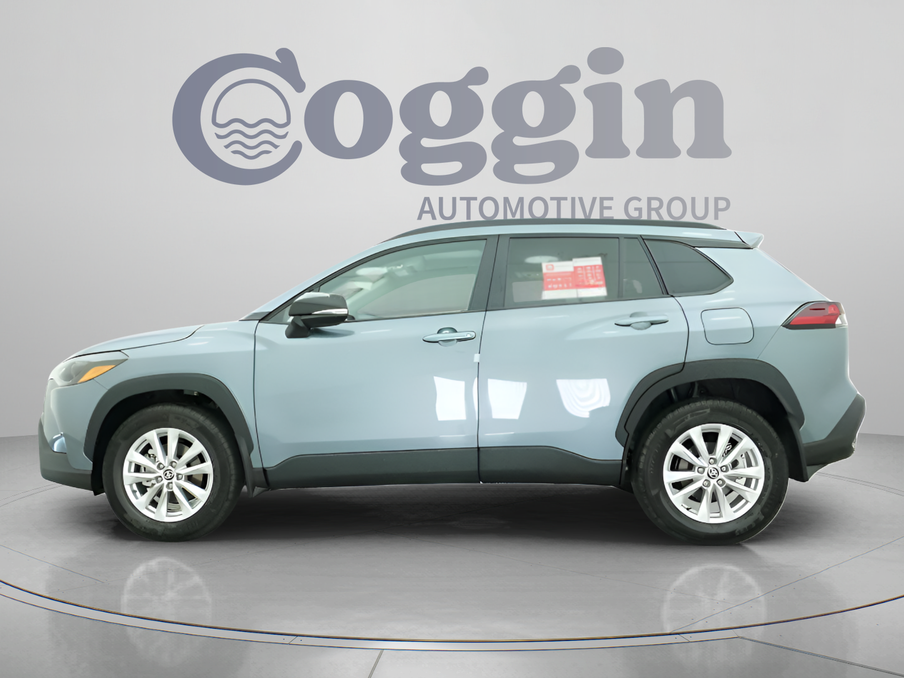 New 2026 Toyota Corolla Cross LE w/ Moonroof Package FWD image 6