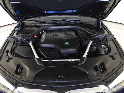 Used 2020 BMW 530i w/ Convenience Package image 7