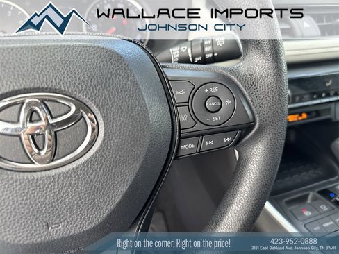 Used 2019 Toyota RAV4 XLE image 32