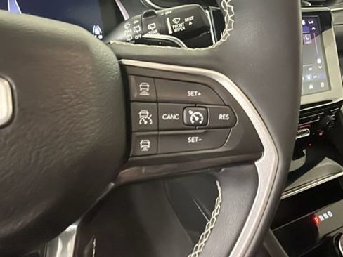 Used 2023 Jeep Grand Cherokee L Laredo AWD/4WD image 16