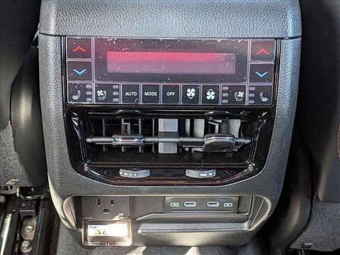New 2026 Jeep Grand Cherokee L Summit AWD/4WD image 18