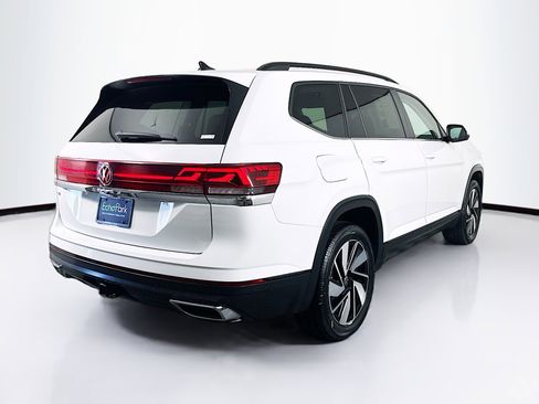 Used 2025 Volkswagen Atlas SE image 9