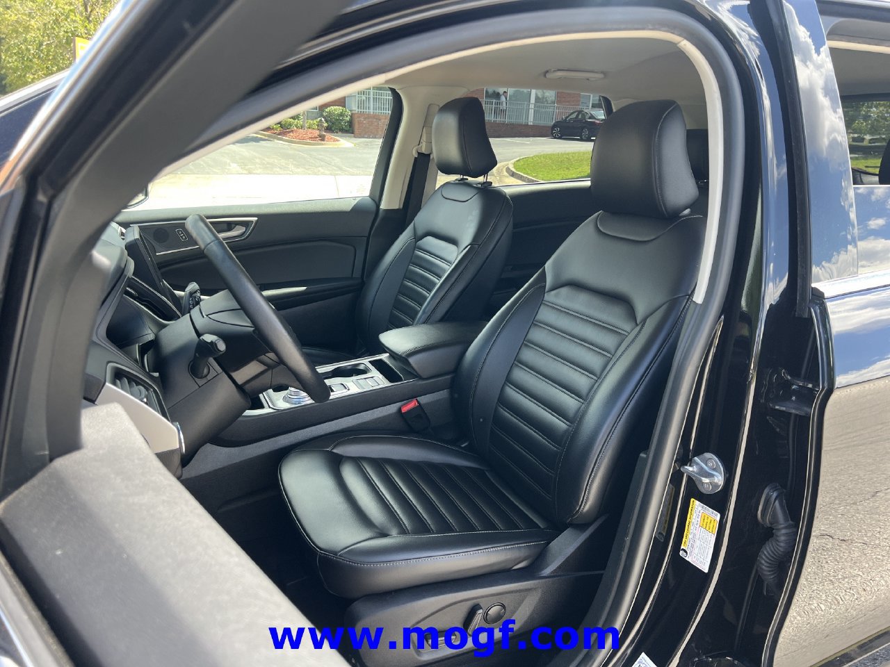 Used 2024 Ford Edge SEL AWD/4WD image 17
