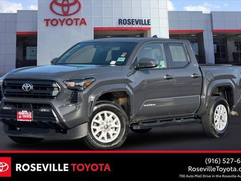 Certified 2025 Toyota Tacoma SR5 image 1