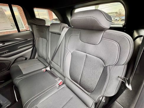 New 2026 Jeep Grand Cherokee Laredo X AWD/4WD image 9