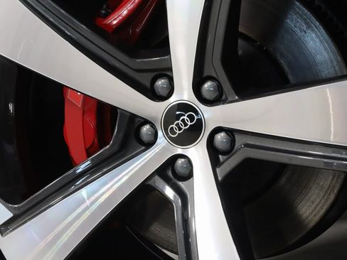 Used 2024 Audi SQ8 Premium Plus image 19