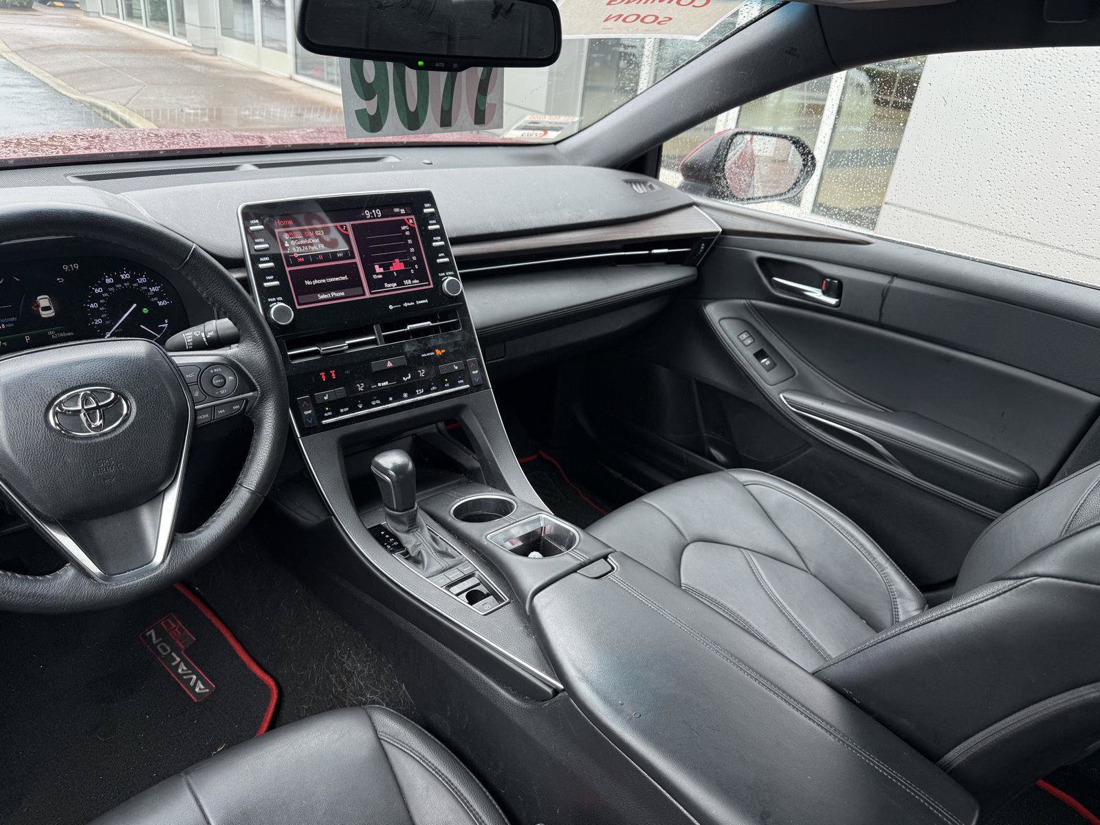 Used 2022 Toyota Avalon XLE FWD image 14