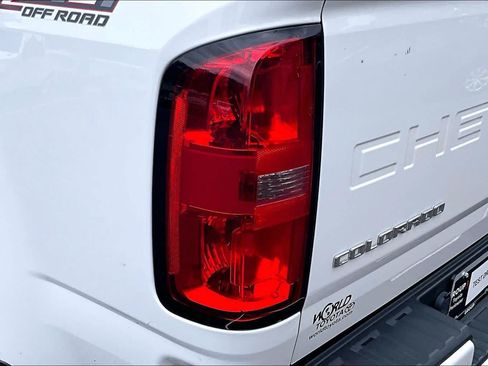 Used 2022 Chevrolet Colorado Z71 AWD/4WD image 29