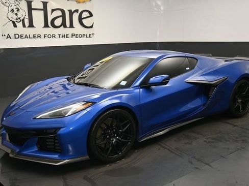 Used 2023 Chevrolet Corvette Z06 RWD image 26