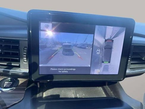 Used 2020 Ford Explorer Limited w/ Class III Trailer Tow Package image 14