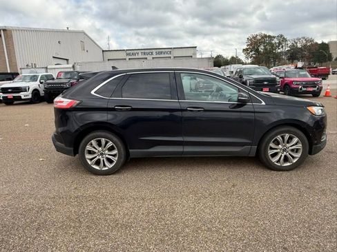 Certified 2021 Ford Edge Titanium image 23