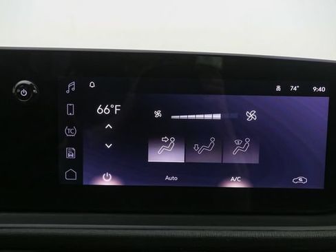 Used 2024 Buick Envista Sport Touring w/ Convenience I Package FWD image 22