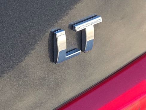 Used 2017 Chevrolet Malibu LT image 14