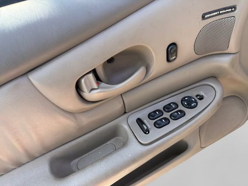 Used 2002 Buick Century Custom w/ Special Edition Pkg FWD image 19