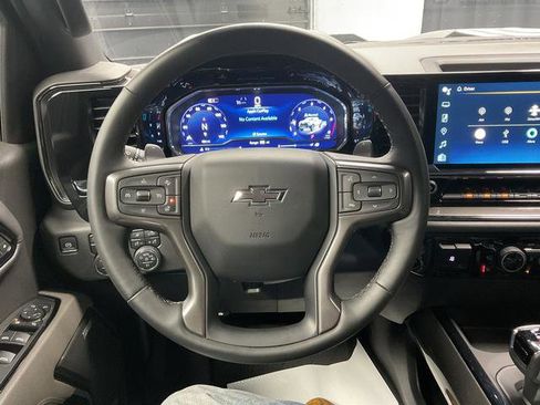 Used 2025 Chevrolet Silverado 1500 ZR2 AWD/4WD image 19