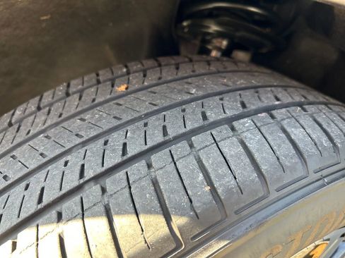 Used 2022 Ford Escape SE w/ SE Sport Appearance Package image 28