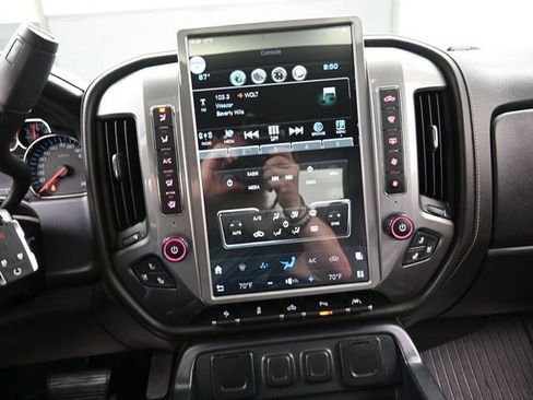 Used 2017 Chevrolet Silverado 1500 LTZ w/ LPO, Street Package image 10