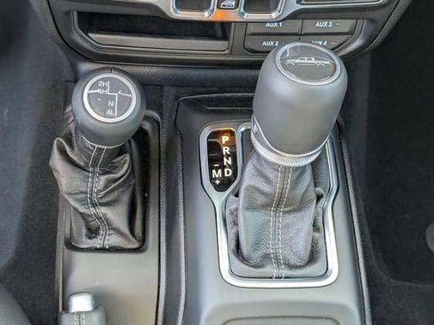 New 2026 Jeep Gladiator Sport image 20