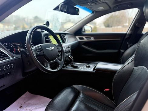 Used 2015 Hyundai Genesis 3.8 w/ Option Group 04 image 24