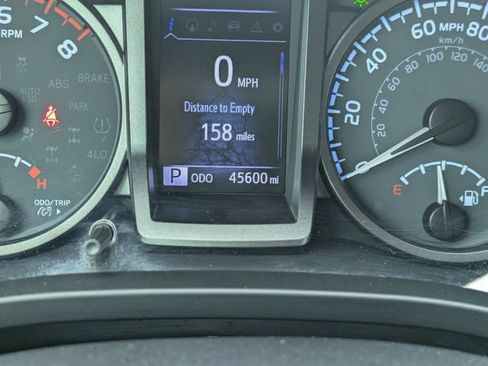 Used 2021 Toyota Tacoma TRD Sport w/ TRD Premium Sport Package AWD/4WD image 30
