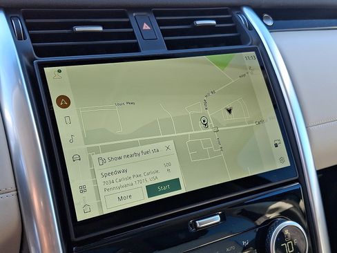 New 2026 Land Rover Discovery S image 15