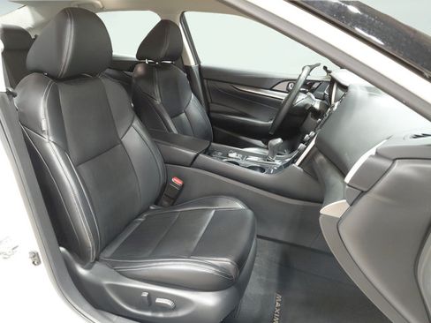 Used 2023 Nissan Maxima SV w/ Floor Mat Group FWD image 17