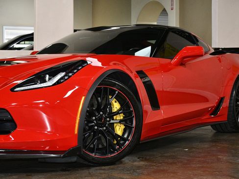 Used 2017 Chevrolet Corvette Z06 w/ Z07 Performance Package image 54