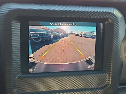 Used 2022 Jeep Gladiator Sport image 42