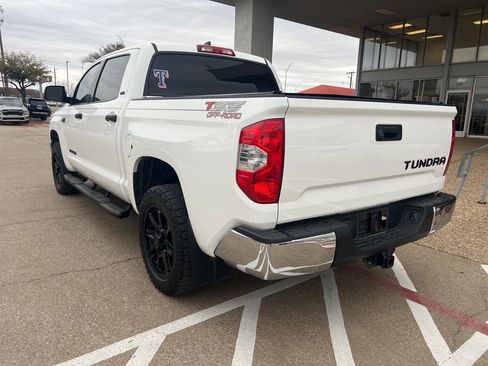 Used 2020 Toyota Tundra SR5 w/ SR5 Upgrade Package image 6