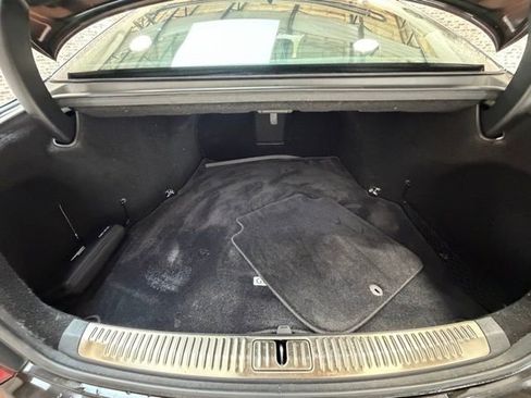 Used 2018 Genesis G90 5.0 Ultimate RWD image 12