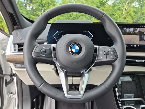 New 2027 BMW X1 xDrive28i AWD/4WD image 24