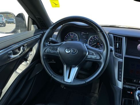 Used 2019 INFINITI Q60 3.0t Luxe w/ Cargo Package RWD image 11