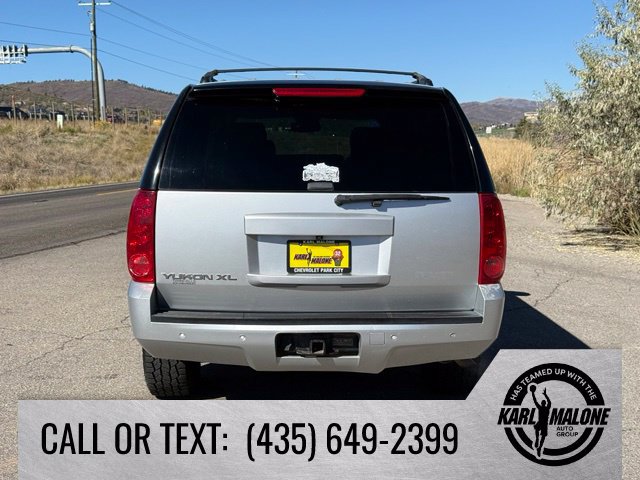 Used 2013 GMC Yukon XL SLT w/ SLT-2 Equipment Package AWD/4WD image 4