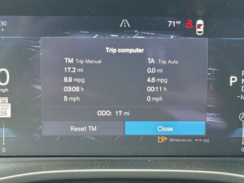 New 2025 Volvo XC40 B5 Ultra w/ Climate Package image 25