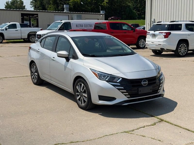 Used 2024 Nissan Versa SV FWD image 1
