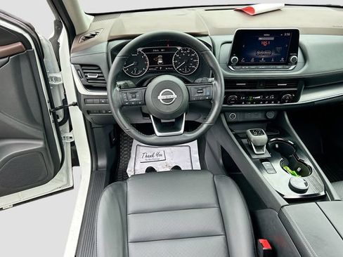 Certified 2023 Nissan Rogue SV w/ SV Premium B Package AWD/4WD image 19
