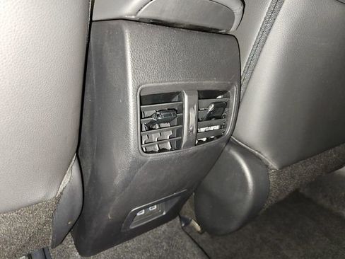 Used 2025 Toyota Corolla Cross XLE image 16