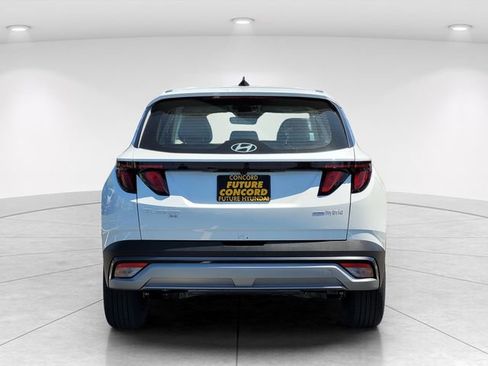 New 2026 Hyundai Tucson Blue SE AWD/4WD image 4
