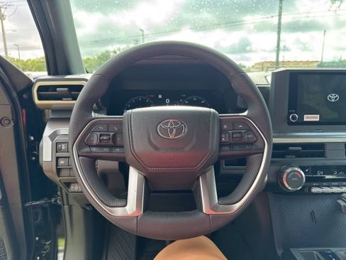 Used 2025 Toyota Tacoma TRD Off-Road AWD/4WD image 22