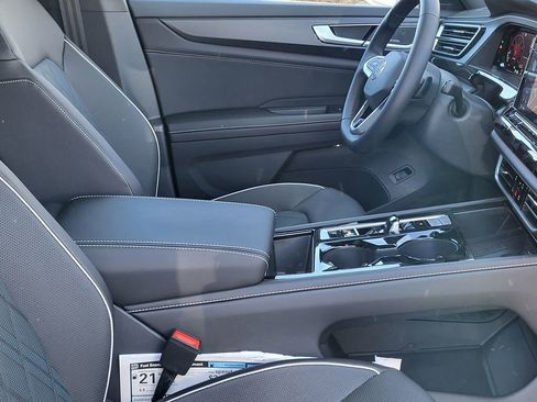 New 2025 Volkswagen Atlas Cross Sport SEL Premium R-Line image 21