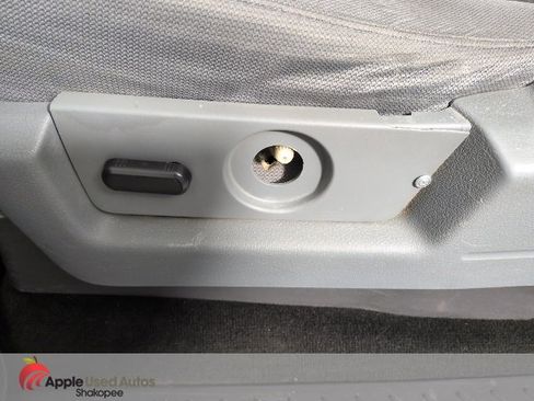 Used 2014 Ford F150 XLT image 8