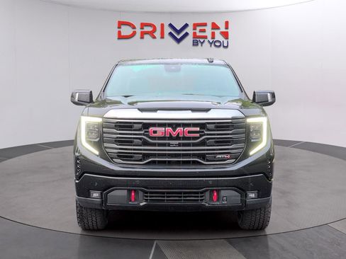 Used 2024 GMC Sierra 1500 AT4 w/ AT4 Premium Package image 8