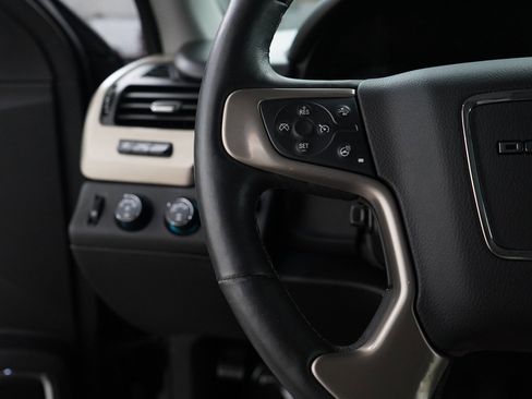 Used 2017 GMC Yukon Denali w/ Open Road Package image 22