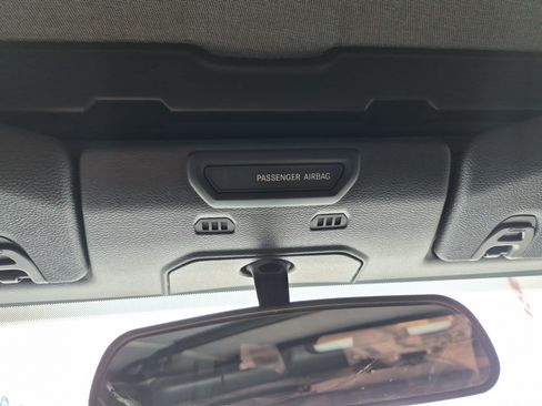 Used 2018 Jeep Wrangler Unlimited Sport S AWD/4WD image 36