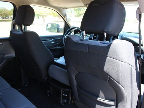 Used 2020 RAM 1500 Big Horn AWD/4WD image 18