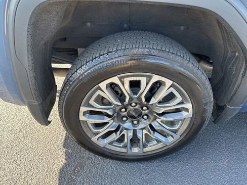 Certified 2025 GMC Sierra 1500 Denali Ultimate image 9