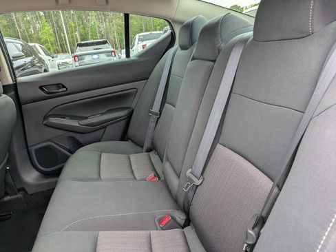 Used 2024 Nissan Altima 2.5 SV FWD image 13