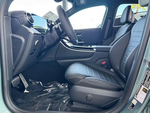 New 2026 Mercedes-Benz GLC 300 image 11