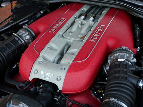 Used 2023 Ferrari 812 GTS RWD image 39